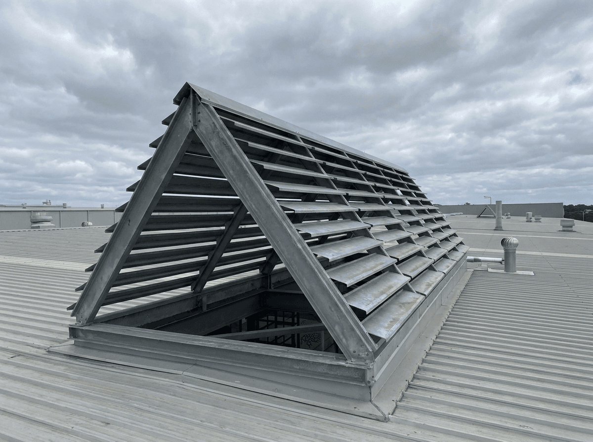 VELUX brandventilation & ovenlysvinduer med røgmotor