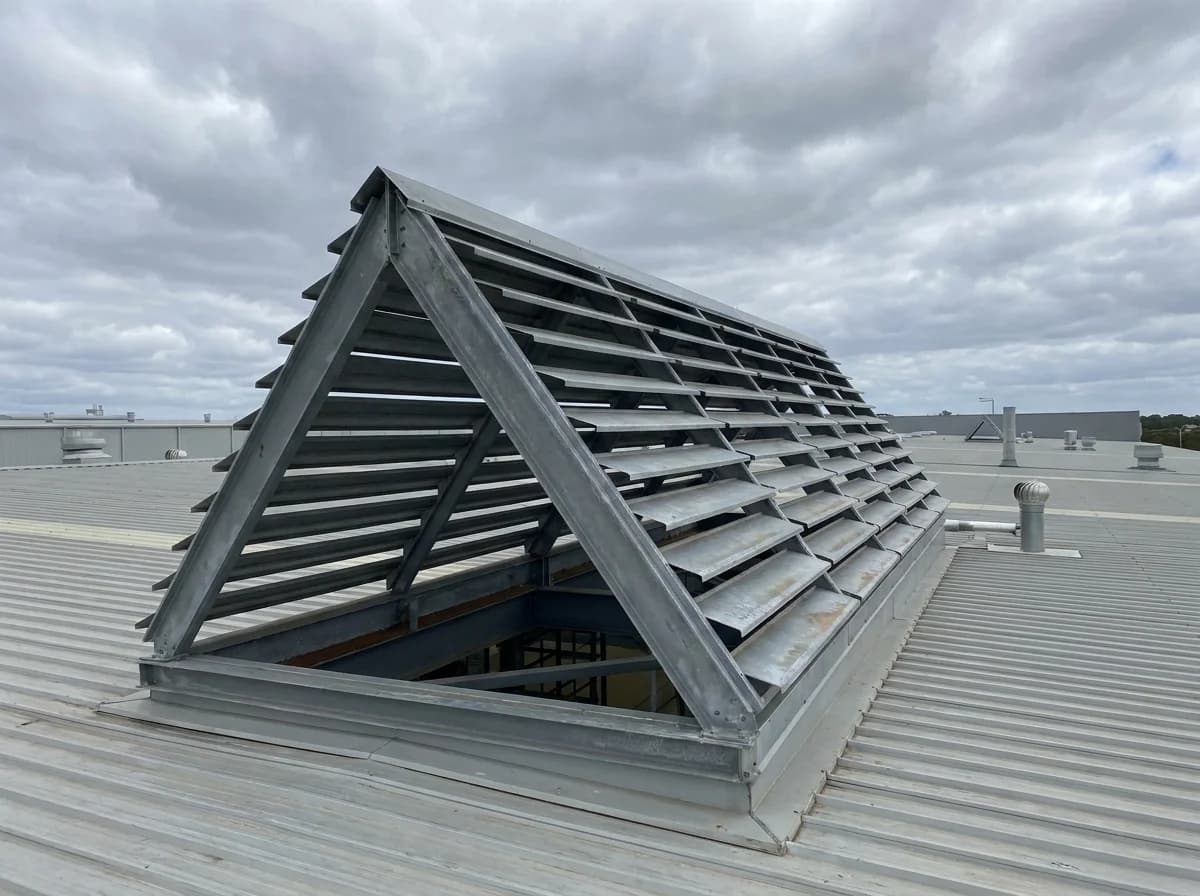 VELUX brandventilation & ovenlysvinduer med røgmotor